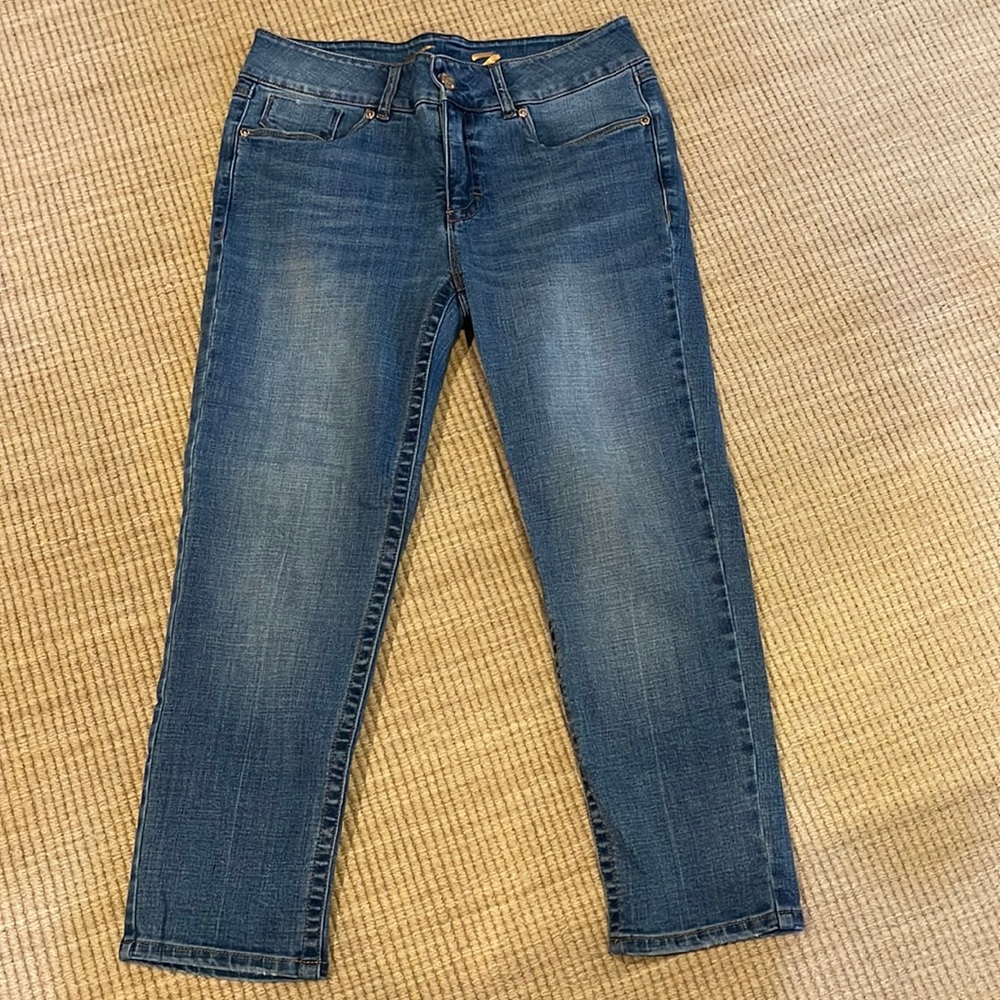 Women’s Seven 7 Denim medium blue Tummyless Straight Cropped jeans size 10